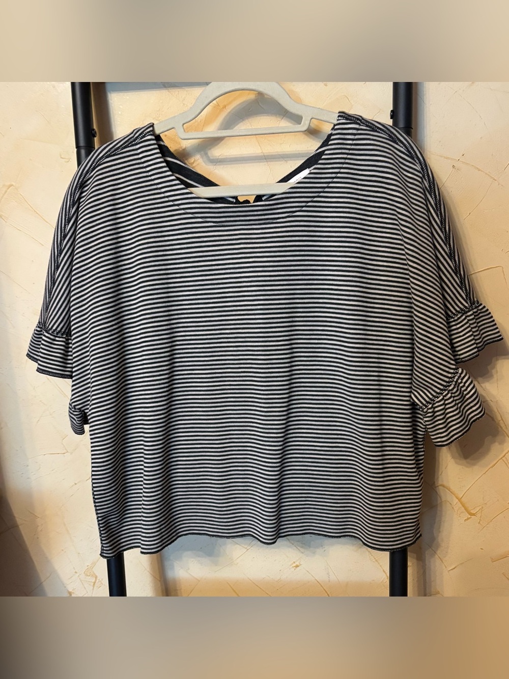 Ella Moss Size S Black & White Striped Short-Sleeve Top